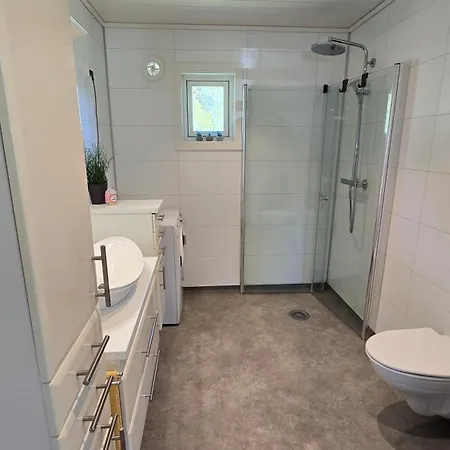 Storliholmen With 170m Freshwater Line And Trout Fishing Rights بيت للعطل *